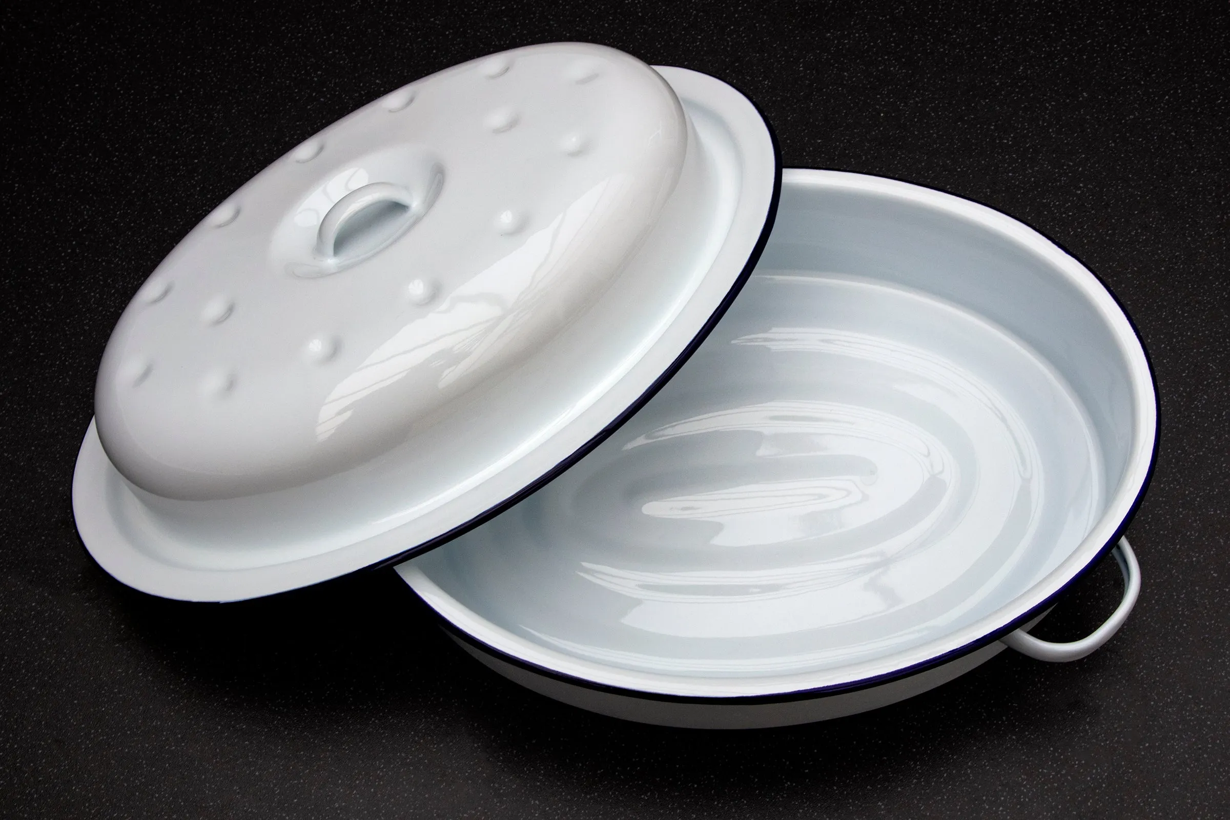 "Extra Character" - Falcon 30cm Oval Roaster